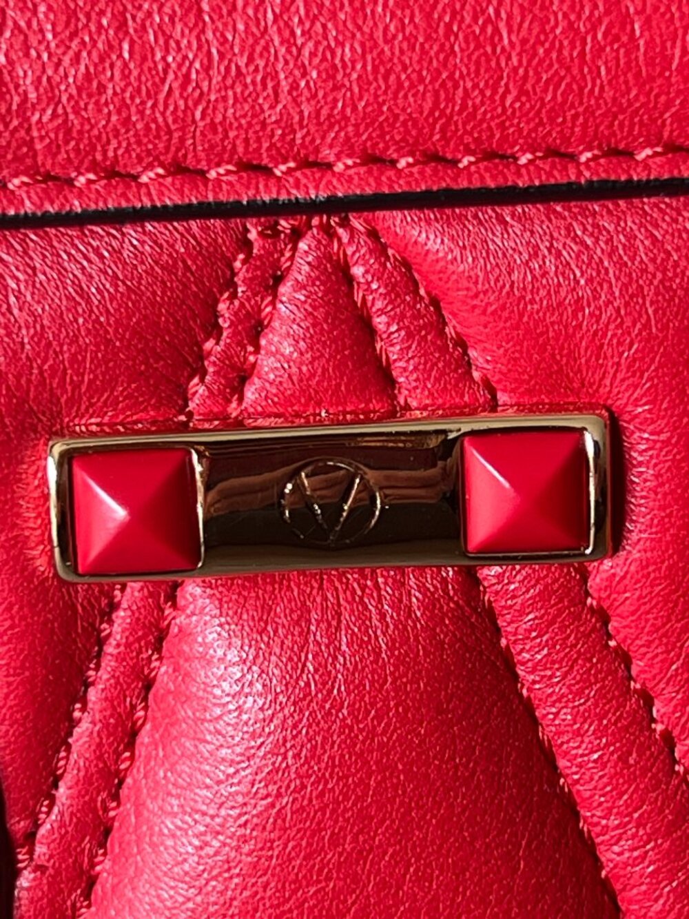 Valentino Eva Diamond Red Leather Quill Leather Crossbody Bag - Picture 9 of 12